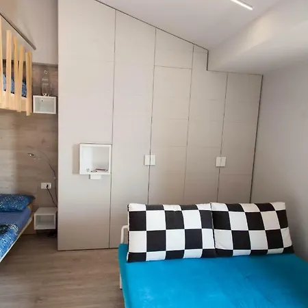 Tatil Evi Debbie's House Desenzano del Garda